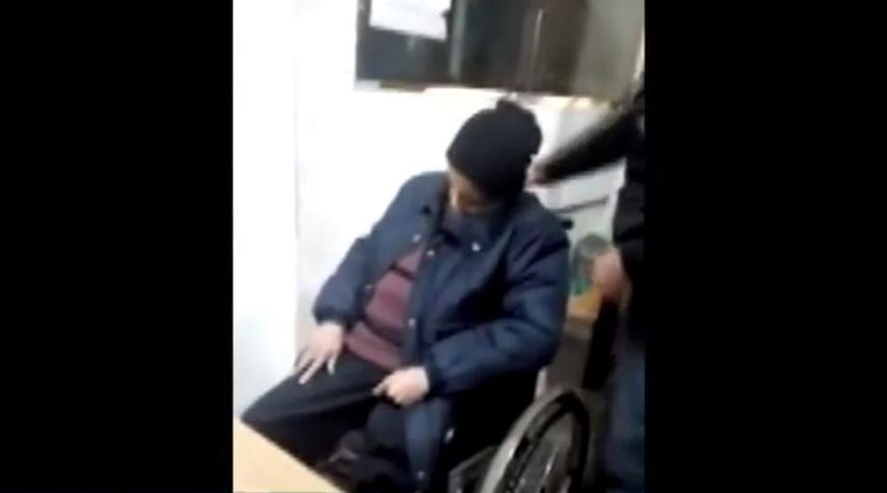 Argentina: Hombre muere en hospital luego de esperar seis horas para ser atendido. (YouTube)