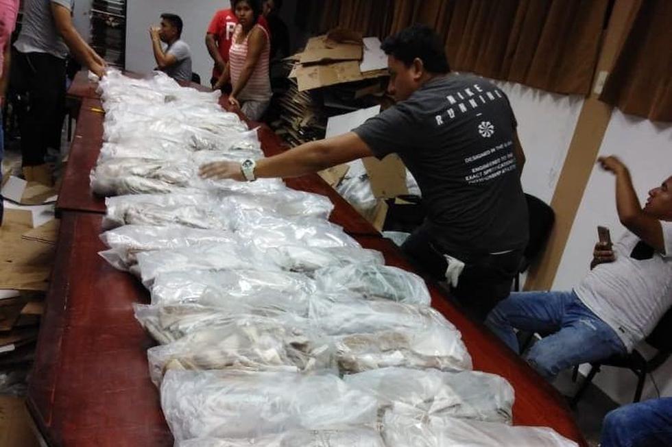 La Policía incautó ayer más de 157 kilos de clorhidrato de cocaína en una casa de Paita. La droga estaba acondicionada en cajas de cartón.