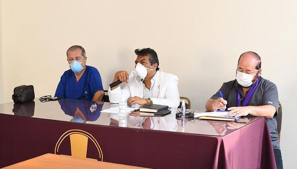 El gerente regional de Salud de Lambayeque, Jorge Ordemar, exhortó a la población a quedarse en sus casas para evitar la propagación del coronavirus. (Foto: GEC)
