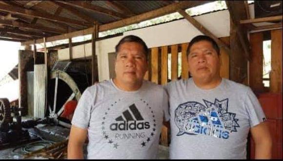 José y su hermano gemelo, quien se encuentra grave en el hospital de la Policía a causa del COVID-19. (Foto: Facebook)