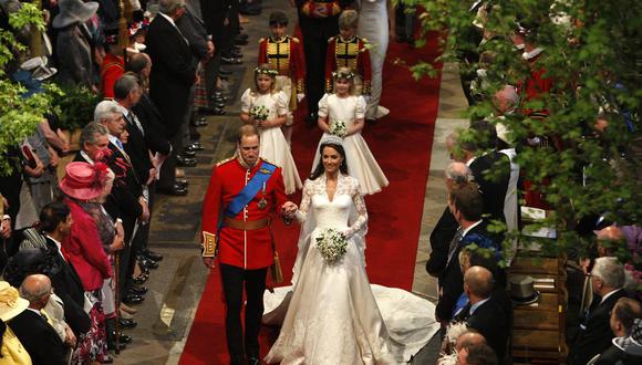 La historia de amor de ​Guillermo y Catalina de Cambridge está marcada por los detalles a la fallecida Diana de Gales. (Foto: AFP)