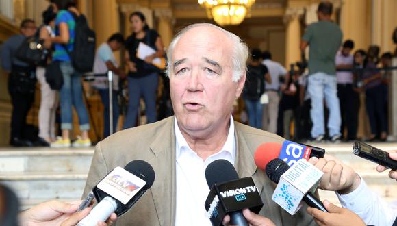 El congresista Víctor Andrés García Belaunde indicó que "no amerita" hacer cuestión de confianza de parte del Ejecutivo. (Foto: Congreso)