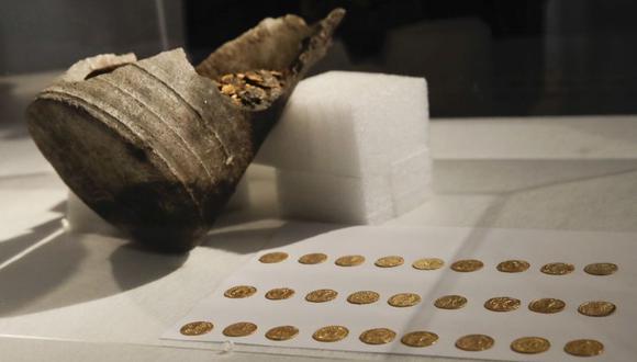 Las monedas estaban enterradas en un lugar muy próximo al espacio en el que se ubicaba el foro de la antigua ciudad de Novum Comum, fundada en el siglo I a.C por orden del emperador Julio César. | Foto: AP