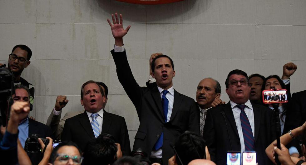 Oposición vuelve a investir a Guaidó como presidente interino de Venezuela. (Foto: EFE)