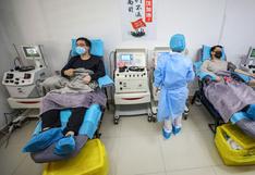 China eleva a 2 mil 442 los muertos y a 76 mil 936 los infectados por el coronavirus 