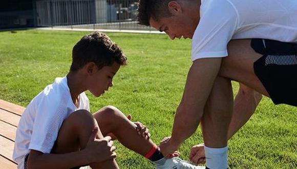 Cristiano Ronaldo y su pequeño hijo unidos por el amor y el fútbol. (Instagram/@cristianoronaldo)