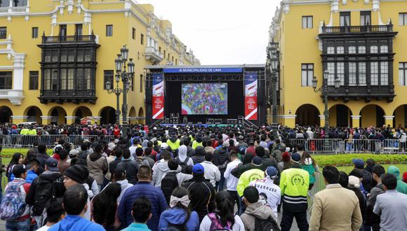 Los hinchas podrán ver en pantalla gigante el cotejo de la selección peruana frente a su similar de Uruguay. (Difusión)