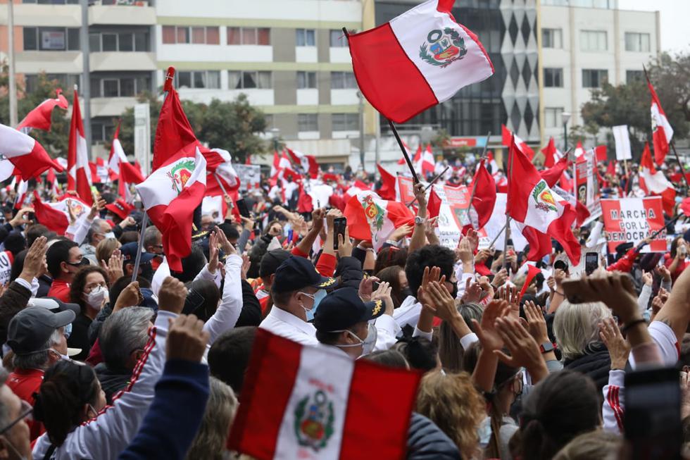 San Borja: militares en retiro realizan movilización denominada “respeta mi voto” FOTOS | Elecciones Generales del Perú 2021 Pedro Castillo Keiko Fujimori nndc | LIMA | PERU21