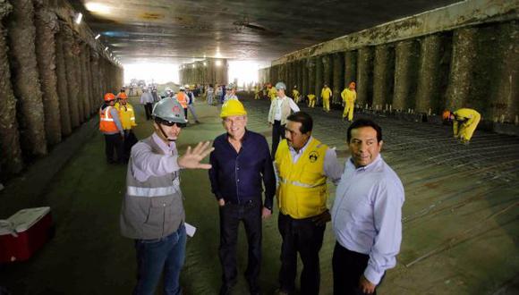 Luis Castañeda dijo que el túnel estará listo en abril.