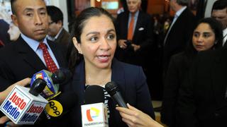 Marisol Espinoza presenta demanda de amparo por disolución del Congreso