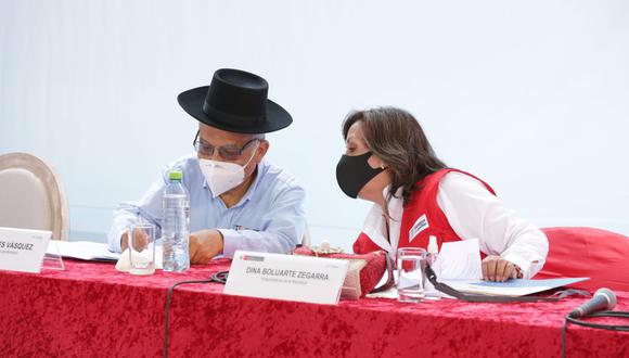 SAC archiva denuncia constitucional contra expremier Aníbal Torres y presidenta Dina Boluarte.