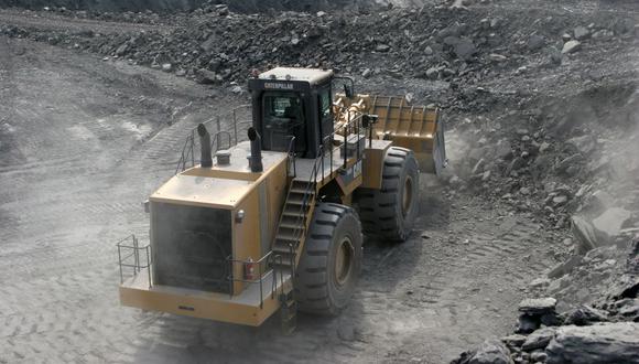 La SNMPE puntualizó que “el reto que tenemos los peruanos por delante es viabilizar la cartera de proyectos mineros estimada en más de US$ 56 mil millones que permitirán generar más de 2.5 millones de nuevos empleos”.