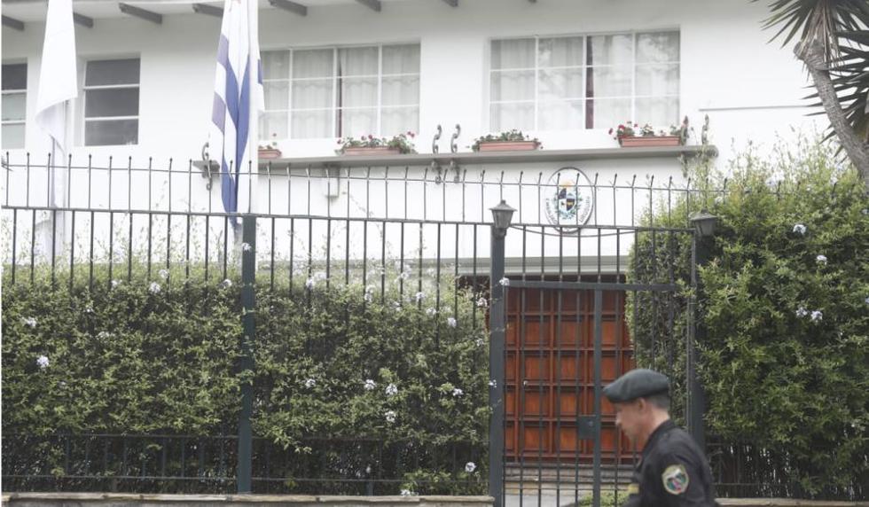 Alan García cumple su quinto día en la residencia del embajador de Uruguay. (Cesar Campos)