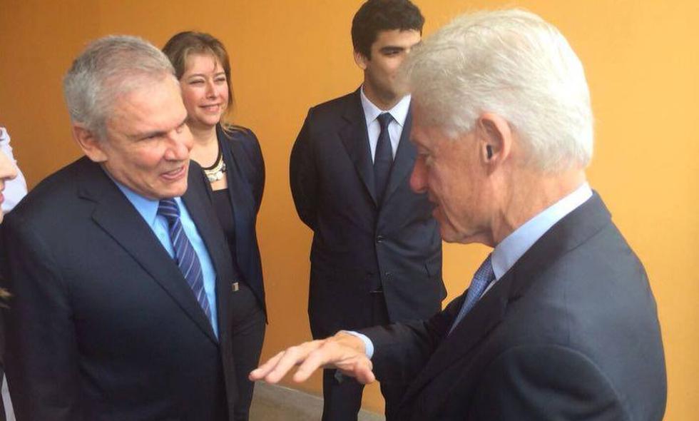 Luis Castañeda Lossio se reunió hoy con Bill Clinton en Lima. (Facebook Municipalidad de Lima)