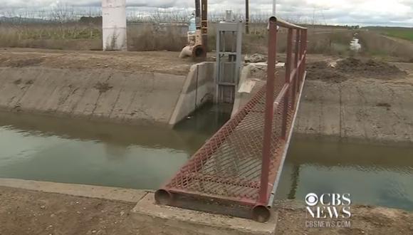 CBS News de Estados Unidos informó que cerca del puente habían varios cables expuestos. (Foto: Captura)