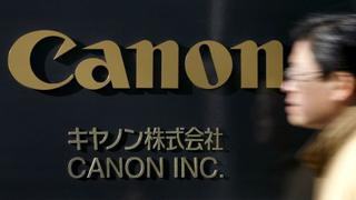 Canon: Diseñan una cámara de mano que girará 360° sin perder la orientación de la pantalla