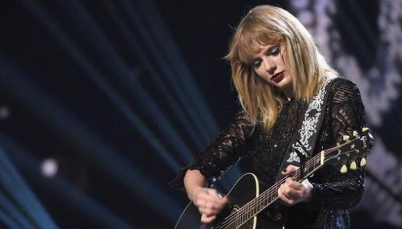 Taylor Swift confesó que Tom Petty fue el héroe que la inspiró a escribir canciones y tocar guitarra (Getty Images)