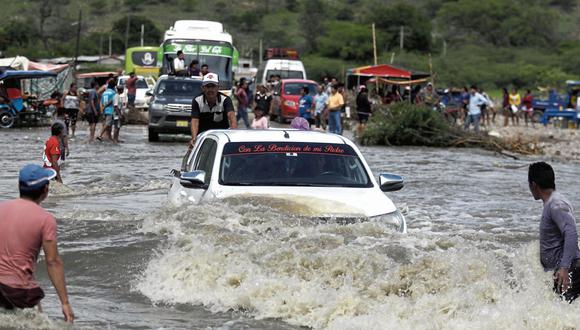 PIURA. El desborde del río Serrán dejada aislada la carretera que lleva a la provincia de Huancabamba. Ocurrió el 13 de marzo de este año. (Foto: Julio Reaño/@Photo.gec)