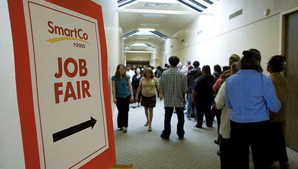 En diciembre la tasa de desempleo disminuyó 0.3 puntos porcentuales. (Bloomberg)