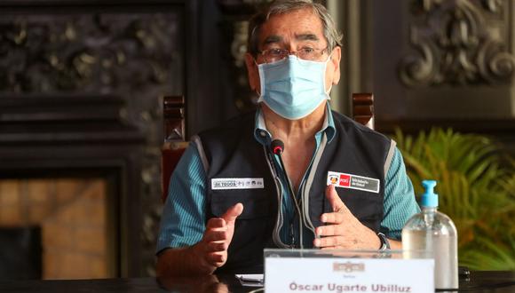 Ministro de Salud, Oscar Ugarte, indicó que explicarán nuevo modelo de vacunación después de las elecciones. Foto: PCM