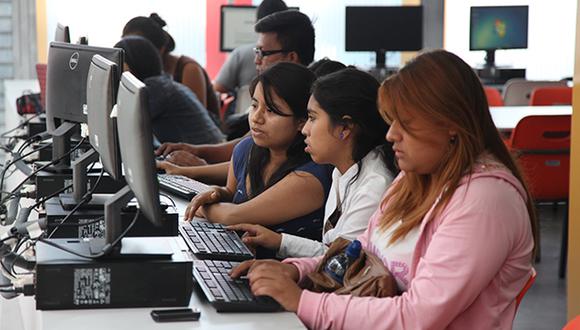 Más de 65 alumnos de institutos superiores han cancelado su matrícula, mientras que otros 170 mil podrían abandonar el semestre académico por crisis del COVID-19. (Foto: Asiste Perú)