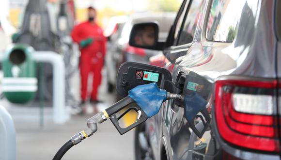 Precios de referencia internacional de combustibles bajan hasta 5.17% por galón. (Foto: GEC)