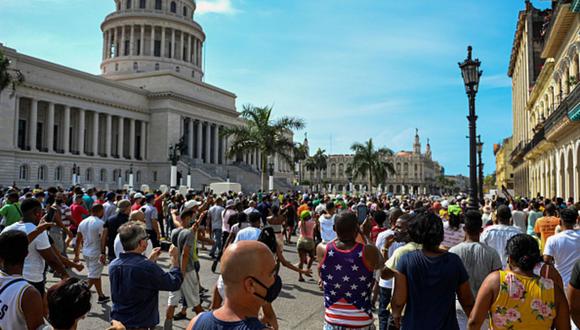 Protestas contra Cuba iniciaron el domingo pasado .