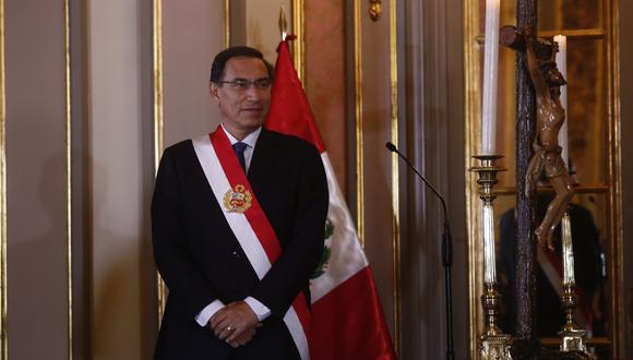 Martín Vizcarra tomó juramento en una ceremonia que empezó poco después de las 4 p.m. (Foto: GEC)