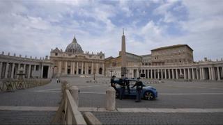 Dos cardenales positivos por coronavirus en el Vaticano