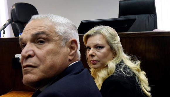 Corte de Jerusalén aceptó la declaración de culpabilidad acordada por Sara Netanyahu con la fiscalía para resolver las acusaciones de que había gastado unos 100 mil dólares de dinero estatal en comidas lujosas. (Foto: AFP)