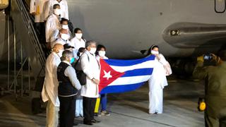 Gobierno cubano señala que mandó al Perú 50 médicos y 35 enfermeros I Lee el convenio