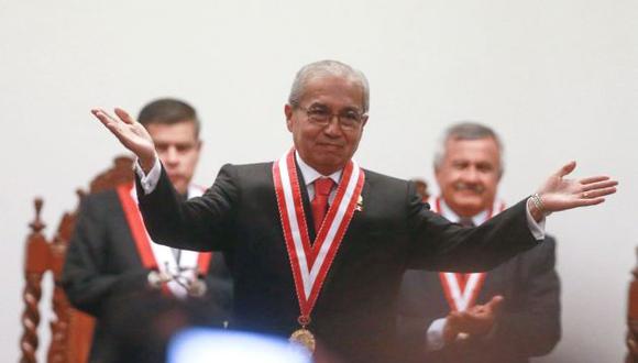 El fiscal de la Nación fue denunciado por sus conversaciones con Hinostroza. (Perú21)