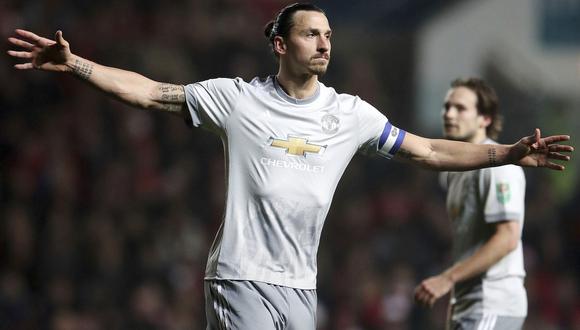 Zlatan Ibrahimovic actualmente busca recuperar su mejor nivel bajo la dirección de José Mourinho en el Manchester United. (AP)