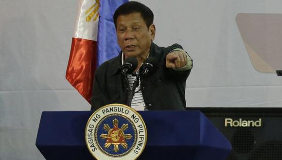 Presidente ofreció US$ 43,000 por delatar a policías corruptos en Filipinas. (AP)