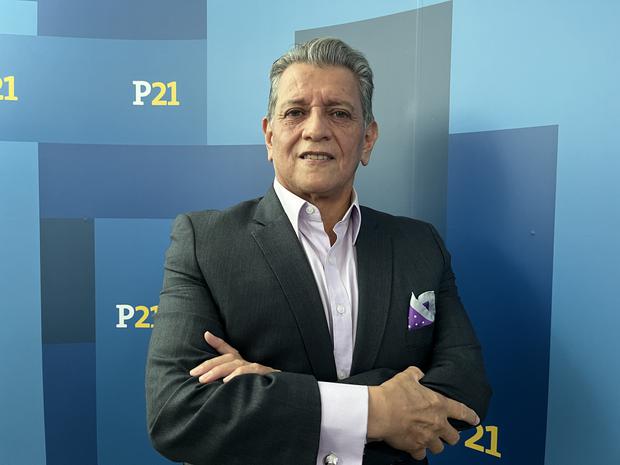 Dr Patricio Centurión.