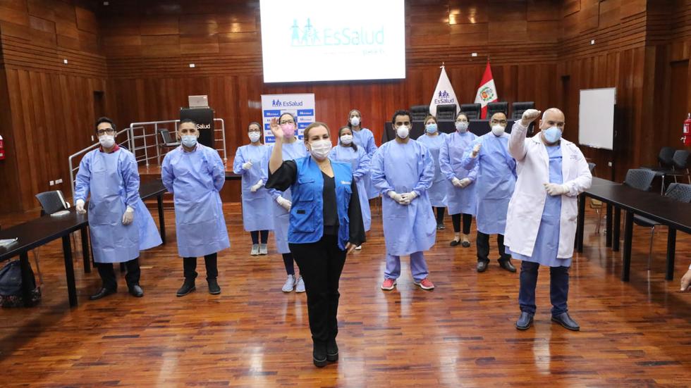 Médicos extranjeros ya forman parte de la fuerza laboral de EsSalud para combatir al COVID - 2019. (EsSalud)