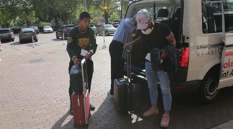 Edison Flores y Ray Sandoval, jugadores de Monarcas Morelia, llegaron a Amsterdam. (Foto: Depor / Fernando Sangama)