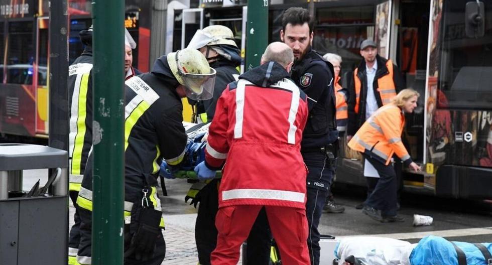 El accidente se produce una semana después del registrado en un desfile de carnaval de Volksmarsen, donde un hombre atropelló intencionalmente a más de 60 personas. (Twitter / @FormacionySalud).