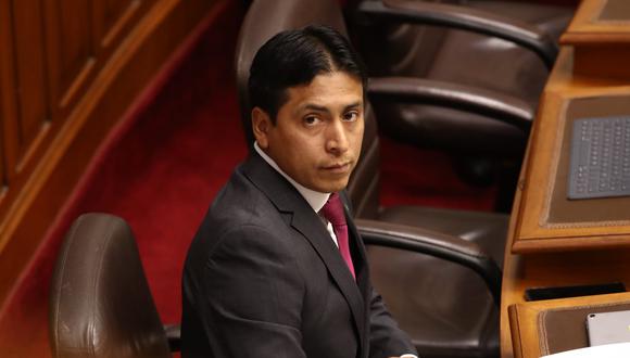 El legislador Freddy Díaz es acusado de violar a su trabajadora en su despacho y Congreso lo blinda. Foto: jorge.cerdan/@photo.gec