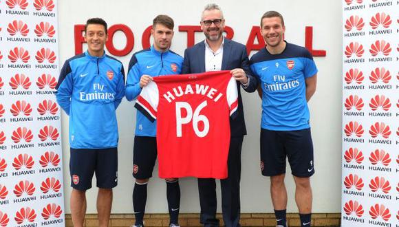 Arsenal firma acuerdo tecnológico con Huawei. (Difusión)