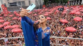 Anitta y multitudinaria comparsa ponen punto final al Carnaval brasileño