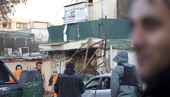 Dos estadounidenses figuran también entre fallecidos en el atentado contra un restaurante de Kabul. (AP)