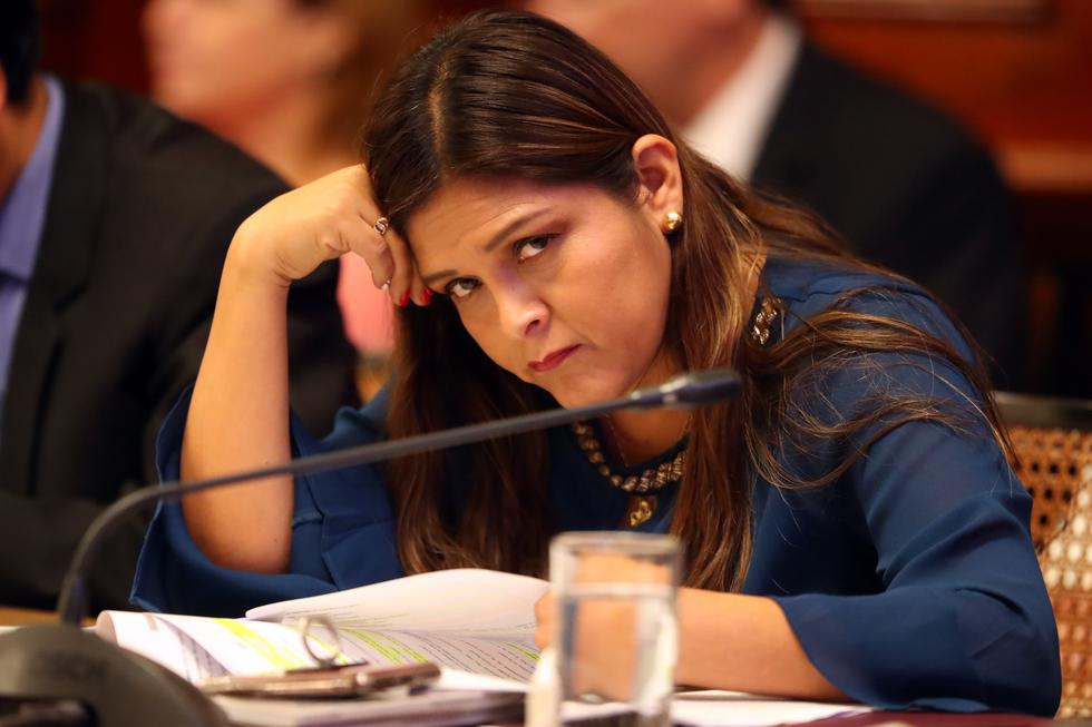 Karina Beteta criticó el ascenso en la popularidad de Martín Vizcarra porque se debe a un "constante" ataque contra el Congreso. (FOTO: USI)