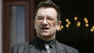 Bono se cayó mientras manejaba bicicleta y se lesionó el brazo