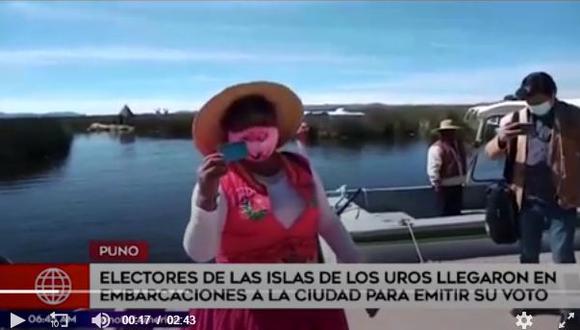 Votante de Puno llegó en canoa a su mesa de sufragio. (Captura América TV).