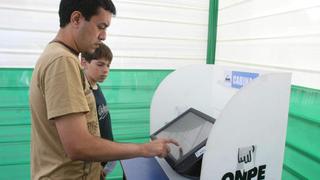 ONPE ampliaría voto electrónico a 10 distritos de Lima para el 2014
