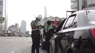 Policía reporta alta congestión vehicular en las principales vías en el tercer día de cuarentena