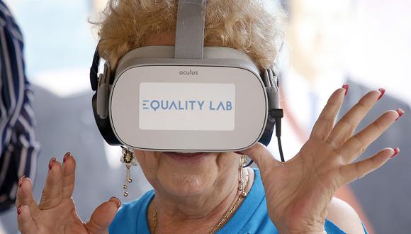 Ancianos de Miami pudieron probar esta tecnología para cumplir algunos sueños. (Foto: AFP)