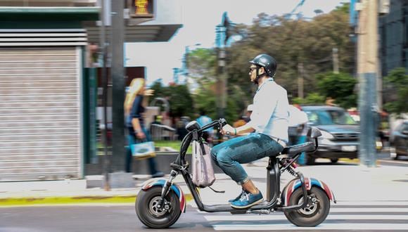 El MTC recuerda que las bicimotos y motocicletas eléctricas deben circular por las vías públicas terrestres, y no por las ciclovías ni veredas. (Foto: MTC)