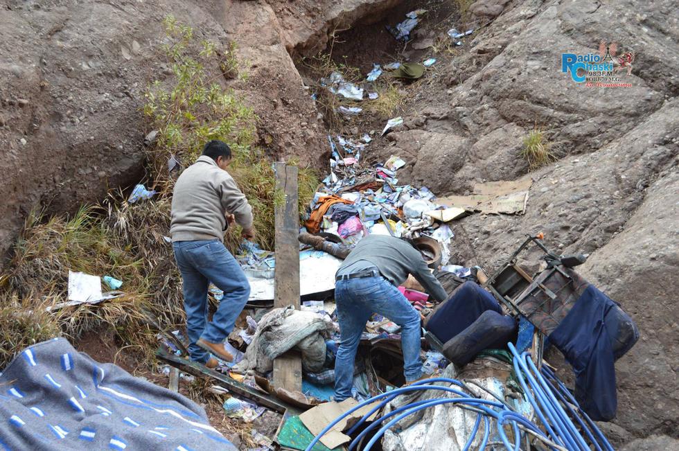 Al menos 21 muertos tras caída de bus por abismo en Cusco. (Radio Chaski de Chumbivilcas - Cusco)